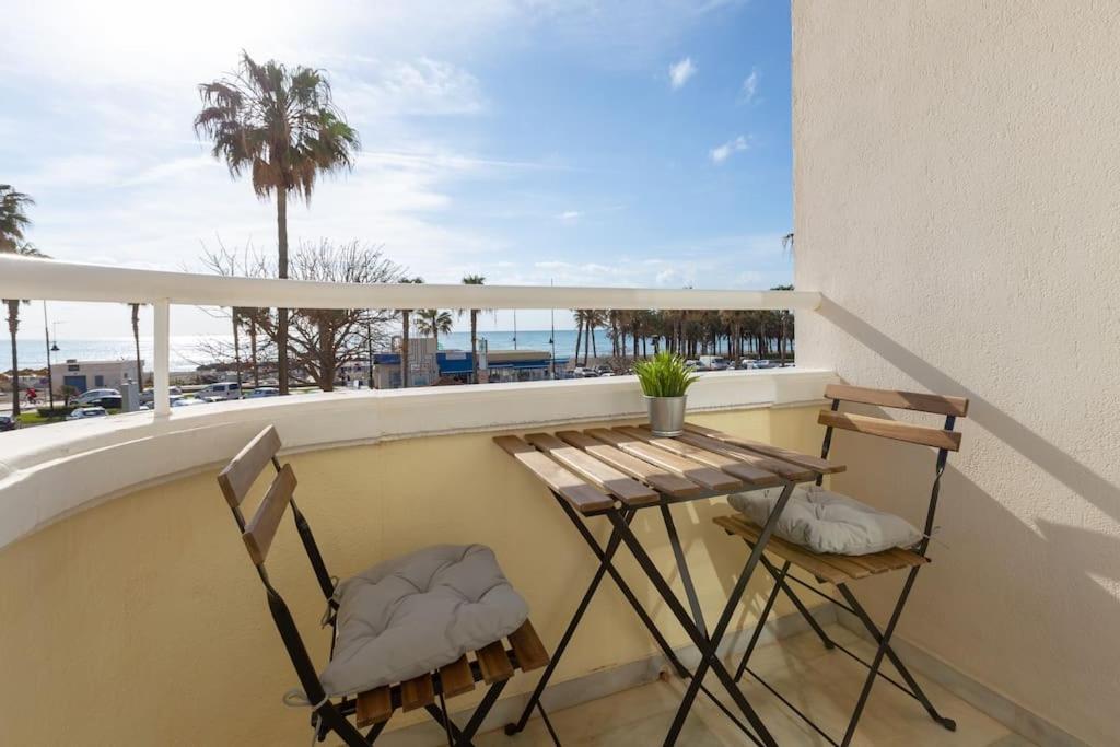 Eden Costa Lago Primera Linea De Mar 토레몰리노스 외부 사진