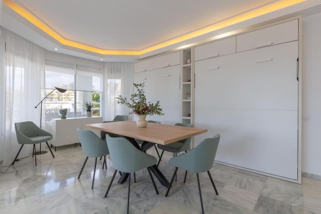 Eden Costa Lago Primera Linea De Mar 토레몰리노스 외부 사진