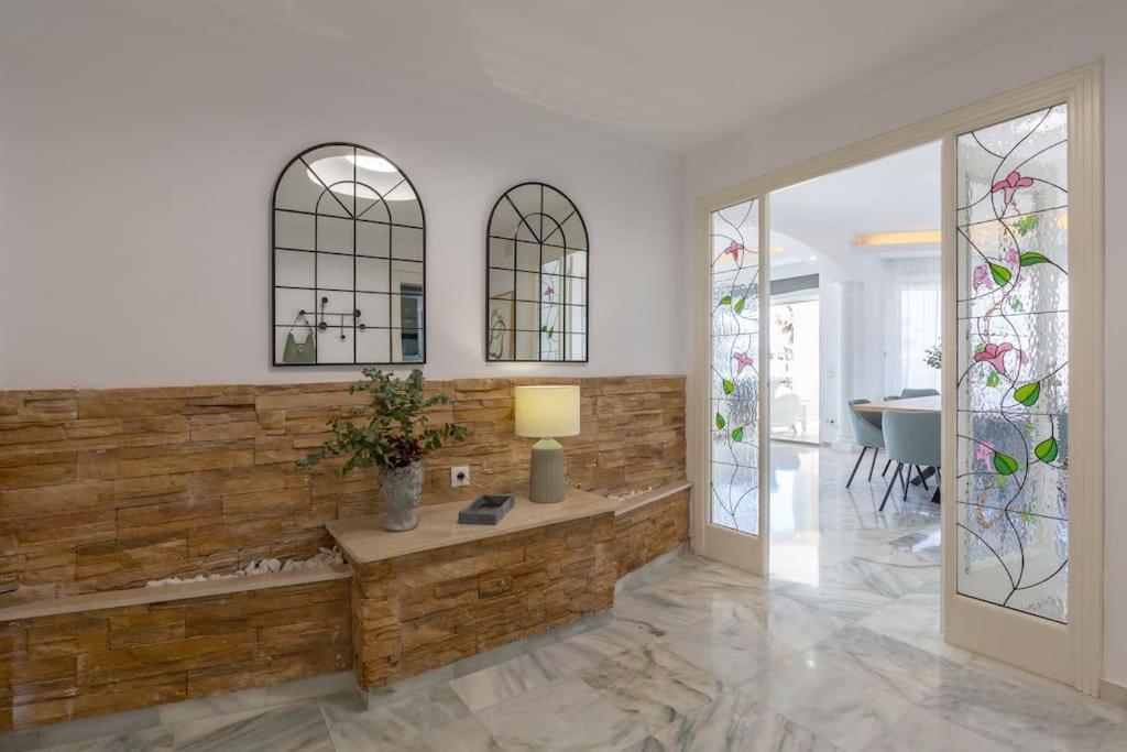 Eden Costa Lago Primera Linea De Mar 토레몰리노스 외부 사진